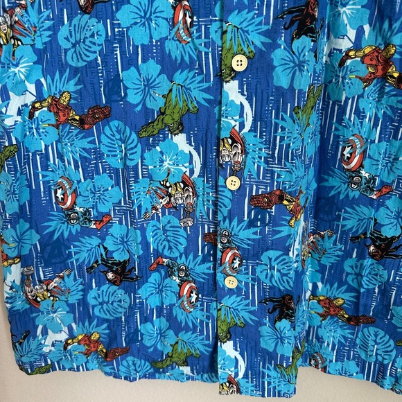 Marvel Avengers Hawaiian Shirt Classic Comics Button Up Short Sleeve Men's M - Picture 3 of 15